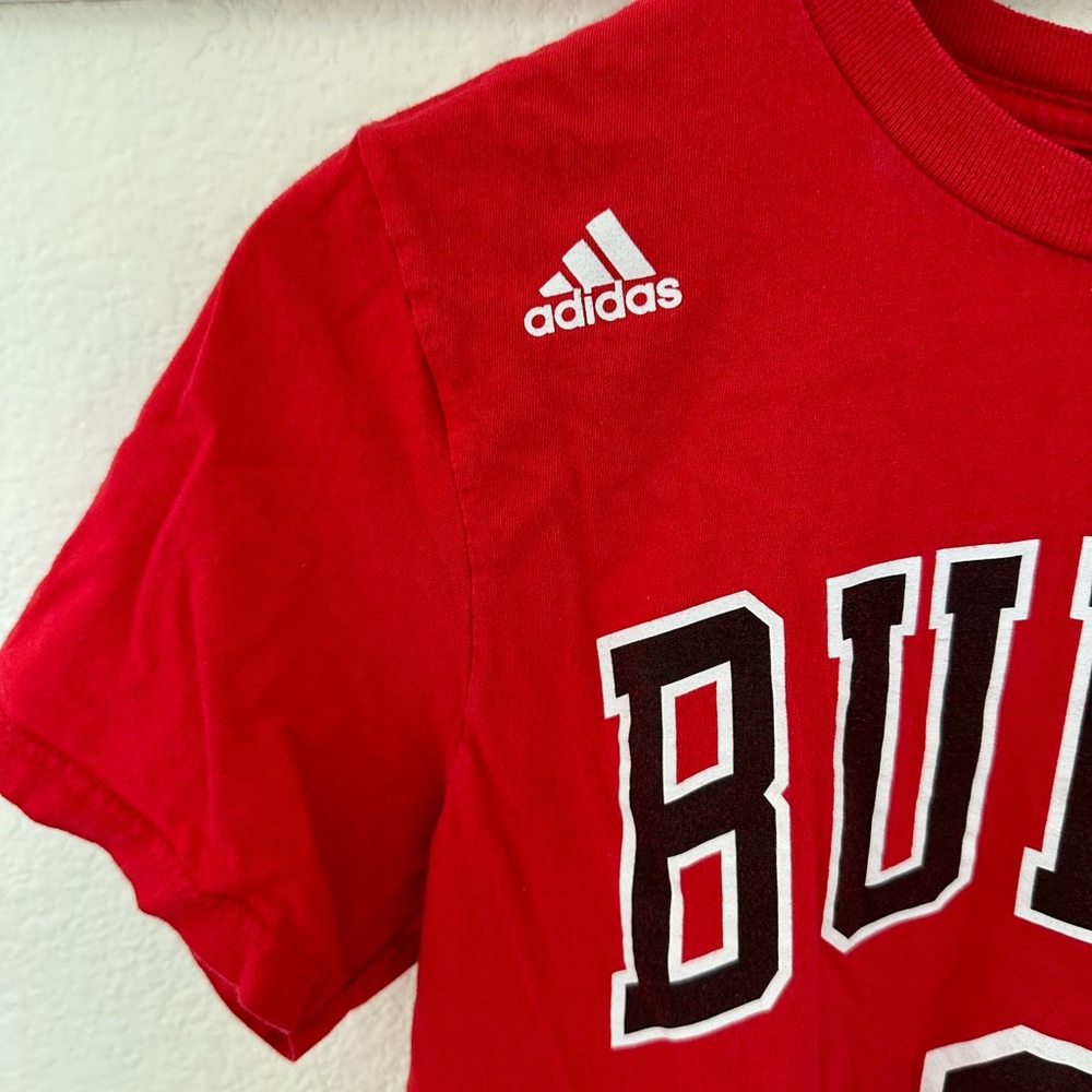 Men’s Adidas Short Sleeve Chicago Bulls Shirt Jersey Derrick Rose sz S - Picture 3 of 5